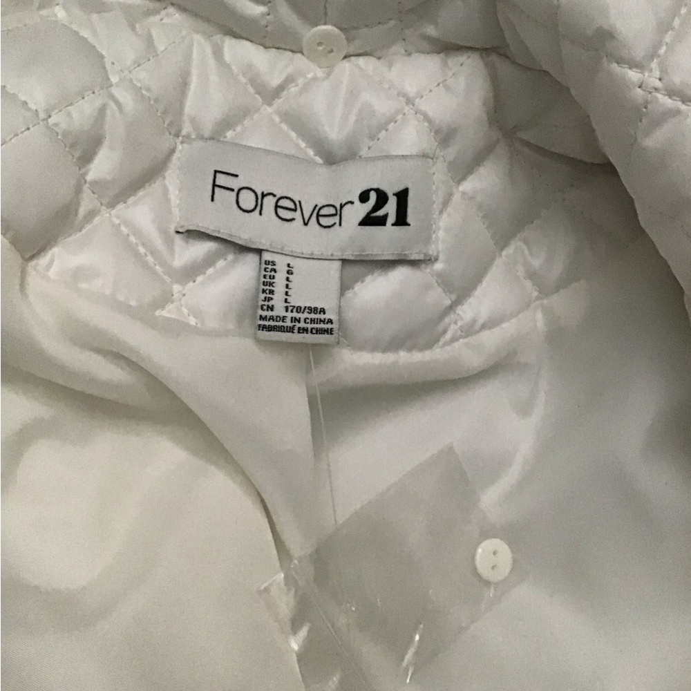 FOEVER 21 Quilted Jacket - Picture 6 of 10